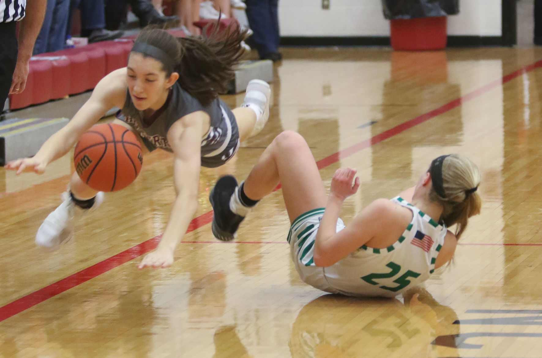 Girls basketball sectional - Chesterton vs. Valparaiso